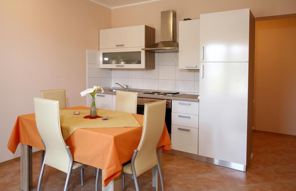 Fila I Jure Apartment *