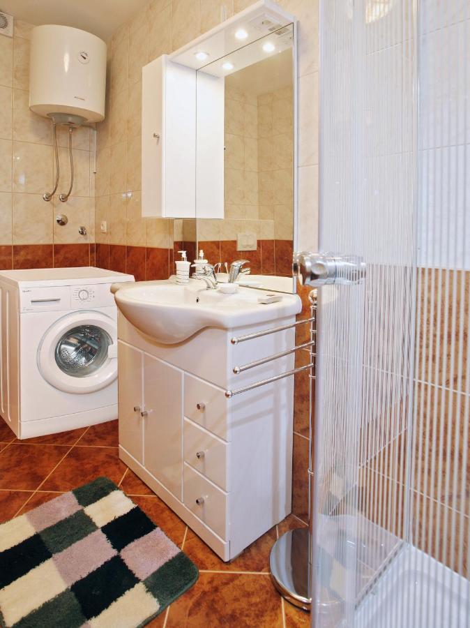 Fila I Jure Apartment Solin